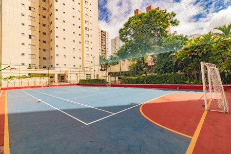 Apartamento para alugar com 142m², 4 quartos e 3 vagas