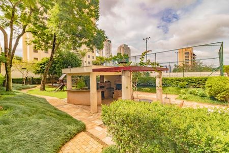 Apartamento para alugar com 142m², 4 quartos e 3 vagas