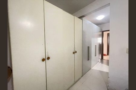 Casa à venda com 2 quartos, 127m² em Piratininga, Niterói