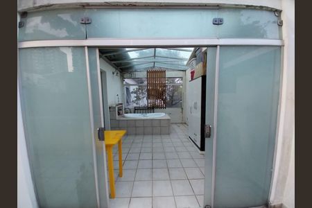 Casa à venda com 192m², 3 quartos e 2 vagas