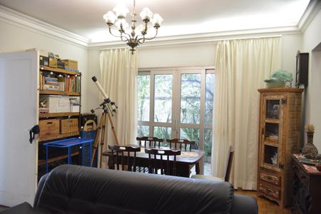 Casa à venda com 192m², 3 quartos e 2 vagas