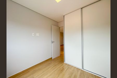 Apartamento à venda com 61m², 2 quartos e 1 vagaQuarto 2