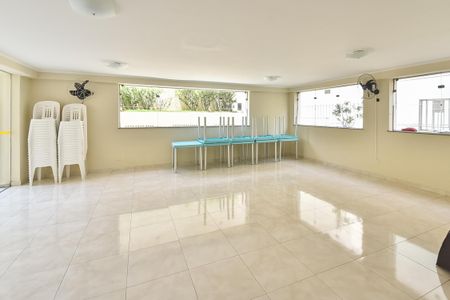 Apartamento à venda com 86m², 3 quartos e 1 vaga Apartamento à venda com 86m², 3 quartos e 1 vagaÁrea comum - Salão de festas