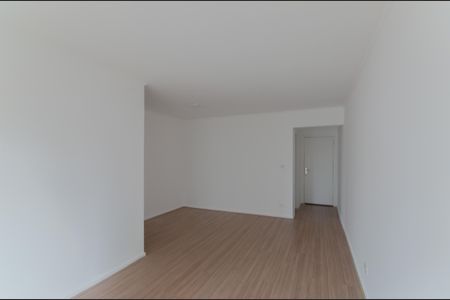 Sala de apartamento à venda com 3 quartos, 86m² em Vl Firmiano, São Paulo