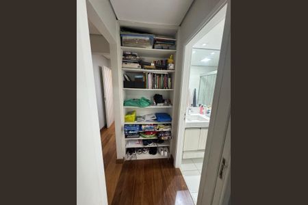 Apartamento à venda com 104m², 3 quartos e 2 vagas Apartamento à venda com 104m², 3 quartos e 2 vagasCorredor