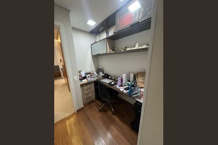 Apartamento à venda com 104m², 3 quartos e 2 vagas Apartamento à venda com 104m², 3 quartos e 2 vagasEscritório