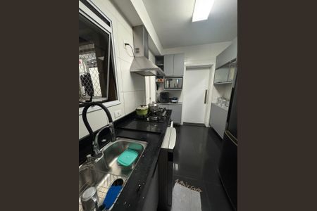 Apartamento à venda com 104m², 3 quartos e 2 vagas Apartamento à venda com 104m², 3 quartos e 2 vagasCozinha