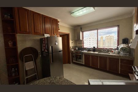 Apartamento à venda com 173m², 3 quartos e 2 vagas Apartamento à venda com 173m², 3 quartos e 2 vagasCozinha