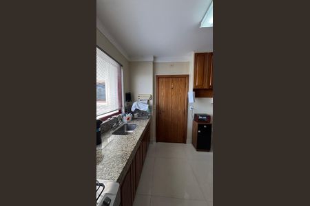 Apartamento à venda com 173m², 3 quartos e 2 vagas Apartamento à venda com 173m², 3 quartos e 2 vagasCozinha