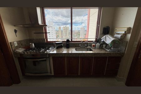 Apartamento à venda com 173m², 3 quartos e 2 vagas Apartamento à venda com 173m², 3 quartos e 2 vagasCozinha