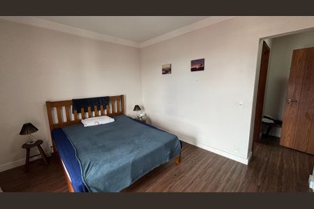 Apartamento à venda com 173m², 3 quartos e 2 vagas Apartamento à venda com 173m², 3 quartos e 2 vagasSuite