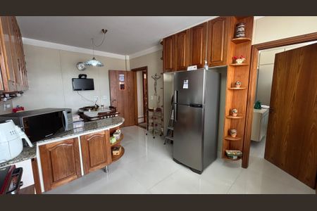 Apartamento à venda com 173m², 3 quartos e 2 vagas Apartamento à venda com 173m², 3 quartos e 2 vagasCozinha