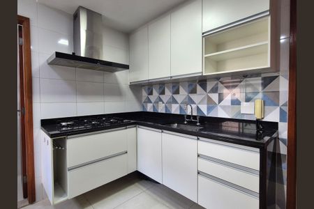 Apartamento para alugar com 300m², 4 quartos e 3 vagas Apartamento para alugar com 300m², 4 quartos e 3 vagasCozinha