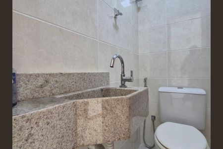 Apartamento para alugar com 300m², 4 quartos e 3 vagas Apartamento para alugar com 300m², 4 quartos e 3 vagasLavabo