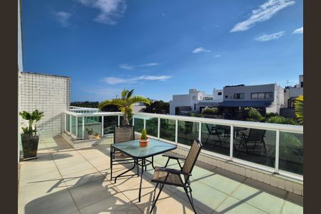 Apartamento para alugar com 300m², 4 quartos e 3 vagas Apartamento para alugar com 300m², 4 quartos e 3 vagasVaranda