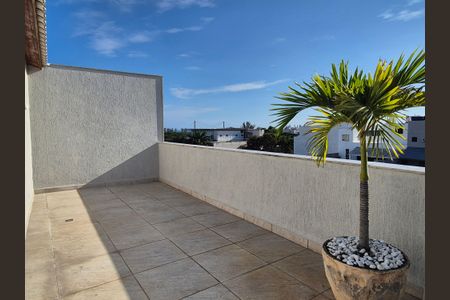 Apartamento para alugar com 300m², 4 quartos e 3 vagas Apartamento para alugar com 300m², 4 quartos e 3 vagasTerraço