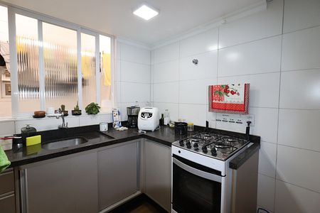 Apartamento à venda com 66m², 2 quartos e 2 vagasCozinha - Armários
