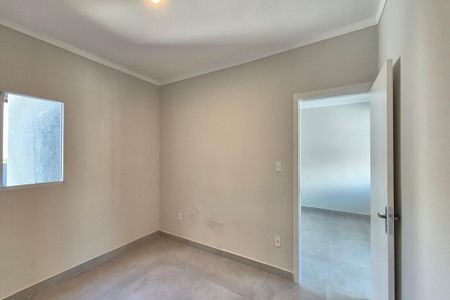 Casa à venda com 128m², 3 quartos e 2 vagasQuarto 2 