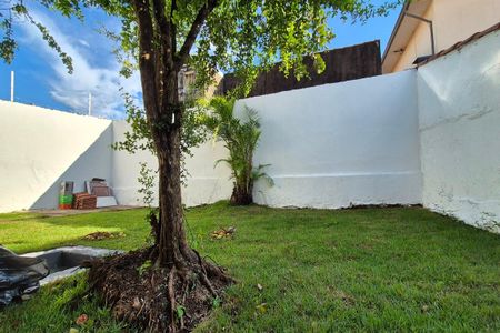 Casa à venda com 128m², 3 quartos e 2 vagasQuintal 