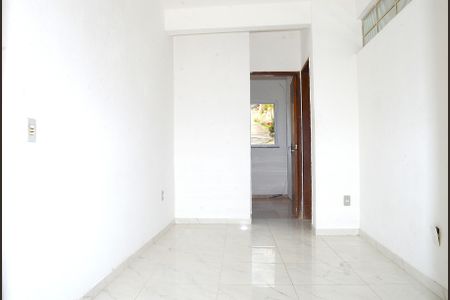 Sala de casa para alugar com 3 quartos, 75m² em Novo Alvorada, Belo Horizonte
