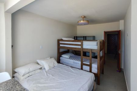 Quarto de apartamento para alugar com 1 quarto, 52m² em Guilhermina, Praia Grande