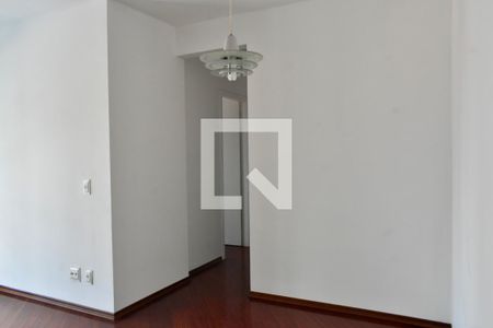 Sala de apartamento para alugar com 3 quartos, 78m² em Chácara Inglesa, São Paulo