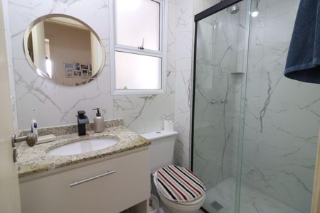 Apartamento à venda com 57m², 2 quartos e 1 vagaBanheiro 2