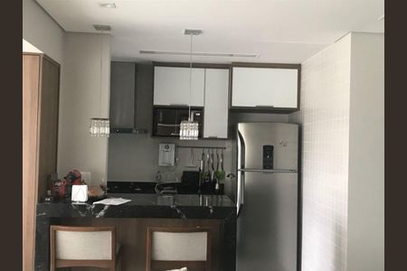 Cozinha de apartamento para alugar com 1 quarto, 90m² em Campo Belo, São Paulo