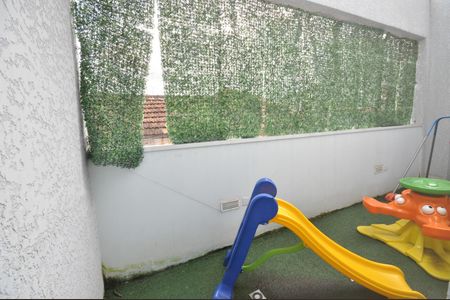 Apartamento à venda com 42m², 2 quartos e sem vagaÁrea comum - Playground