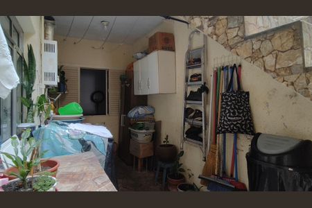 Casa à venda com 180m², 2 quartos e 2 vagas