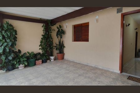 Casa à venda com 180m², 2 quartos e 2 vagas