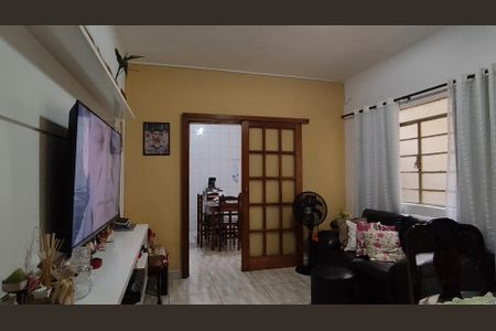 Casa à venda com 180m², 2 quartos e 2 vagas