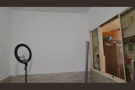 Casa à venda com 180m², 2 quartos e 2 vagas