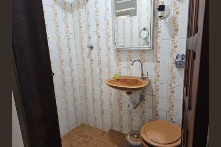 Banheiro de casa para alugar com 3 quartos, 120m² em Jardim Miriam, São Paulo