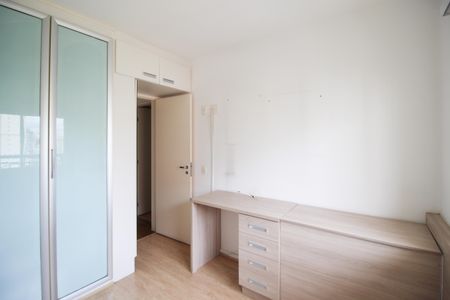 Apartamento à venda com 70m², 2 quartos e 2 vagas Apartamento à venda com 70m², 2 quartos e 2 vagasQuarto