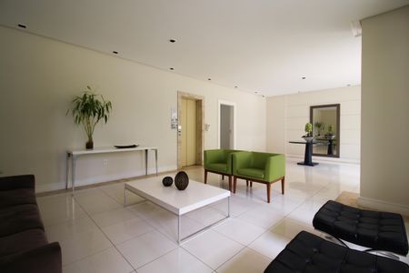 Apartamento à venda com 70m², 2 quartos e 2 vagas Apartamento à venda com 70m², 2 quartos e 2 vagasÁrea comum - Salão de festas