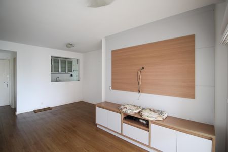 Sala de apartamento à venda com 2 quartos, 70m² em Indianópolis, São Paulo