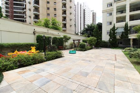 Apartamento à venda com 70m², 2 quartos e 2 vagas Apartamento à venda com 70m², 2 quartos e 2 vagasÁrea comum - Playground