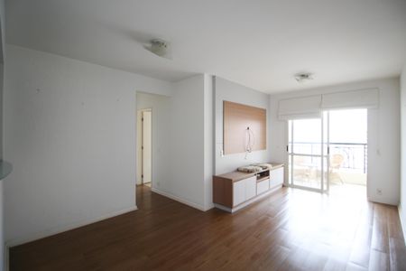 Sala de apartamento à venda com 2 quartos, 70m² em Indianópolis, São Paulo