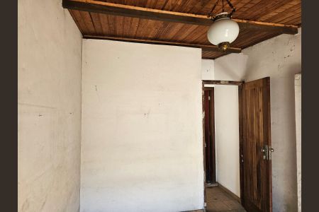 Quarto de casa à venda com 5 quartos, 304m² em Jardim Miriam, São Paulo