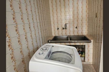 Casa à venda com 304m², 5 quartos e 2 vagasÁrea de serviço