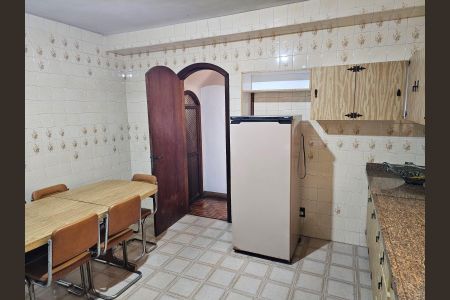 Casa à venda com 304m², 5 quartos e 2 vagasCozinha