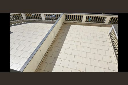 Casa à venda com 304m², 5 quartos e 2 vagasÁrea externa