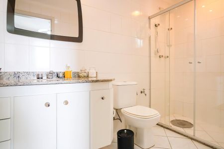 Apartamento à venda com 130m², 3 quartos e 2 vagasBanheiro da suíte 1