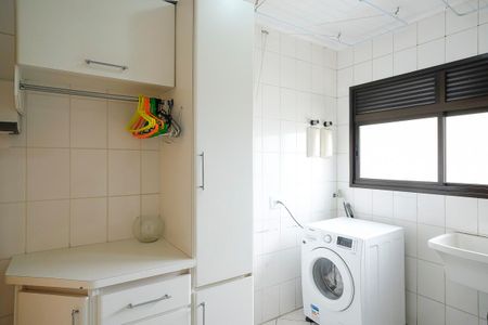 Apartamento à venda com 130m², 3 quartos e 2 vagasÁrea de serviço