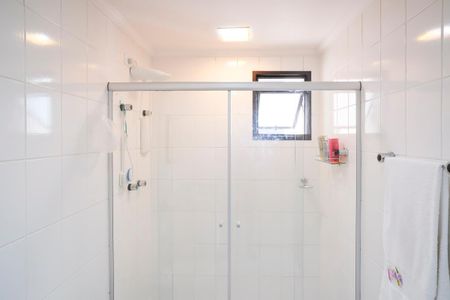 Apartamento à venda com 130m², 3 quartos e 2 vagasBanheiro da suíte 1