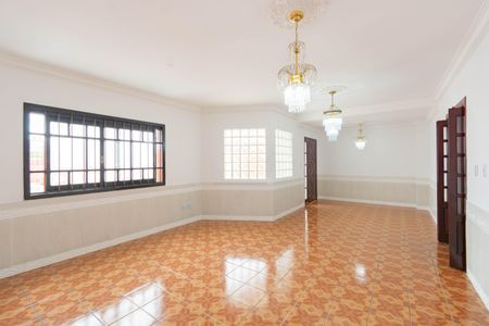 Casa à venda com 3 quartos, 400m² em Centro, Canoas