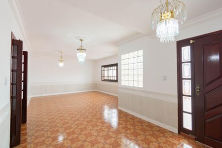 Casa à venda com 3 quartos, 400m² em Centro, Canoas