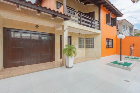 Casa à venda com 3 quartos, 400m² em Centro, Canoas