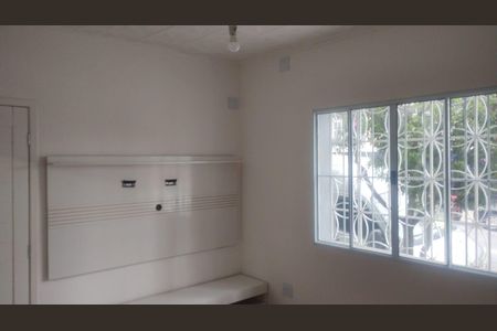 Sala de casa para alugar com 3 quartos, 100m² em Vila Bertioga, São Paulo